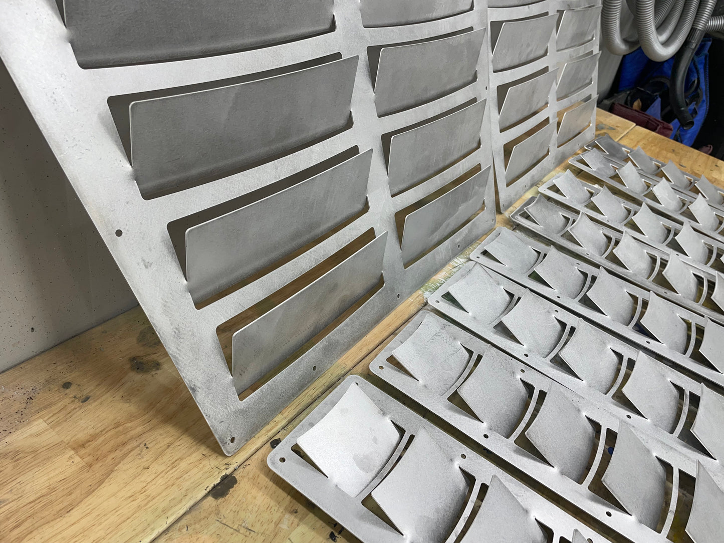 Universal Hood Louvers